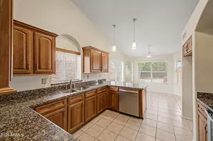 12412 W Cambridge Ave, Avondale, AZ 85392 - Photo 13