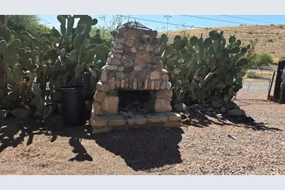 27 N Molino Street, Superior, AZ 85173 - Photo 3