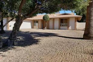 8409 N 31st Ln, Phoenix, AZ 85051 - Photo 3