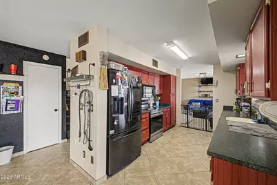 6207 W Maui Lane, Glendale, AZ 85306 - Photo 17