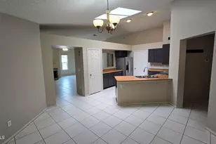 6320 W Shaw Butte Dr, Glendale, AZ 85304 - Photo 9