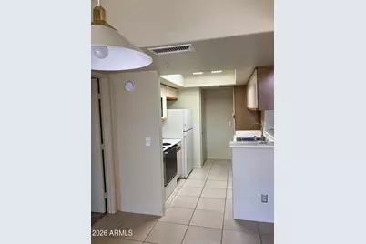1333 E Morten Avenue #Unit 238, Phoenix, AZ 85020 - Photo 3