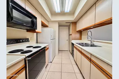 1333 E Morten Avenue #Unit 238, Phoenix, AZ 85020 - Photo 13
