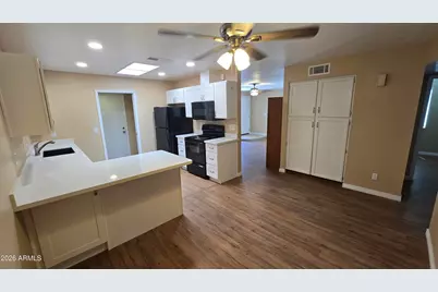 5128 W Surrey Avenue, Glendale, AZ 85304 - Photo 11