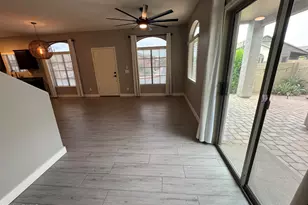 2725 E Mine Creek Rd, Phoenix, AZ 85024 - Photo 11
