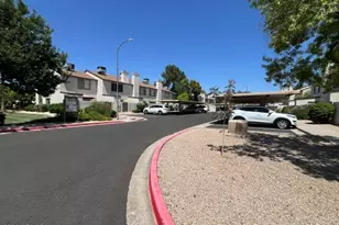 4114 E Union Hills Dr, Phoenix, AZ 85050 - Photo 33