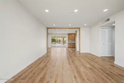 10608 W Gulf Hills Drive, Sun City, AZ 85351 - Photo 11