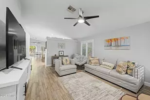12421 N 42nd Dr, Phoenix, AZ 85029 - Photo 9
