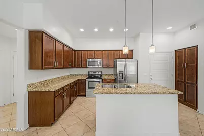 5550 N 16th Street #Apt 167, Phoenix, AZ 85016 - Photo 5