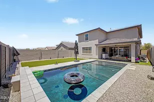 20979 W Palm Ln, Buckeye, AZ 85396 - Photo 37