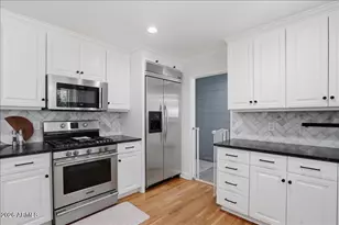 216 E Glenn Dr, Phoenix, AZ 85020 - Photo 23