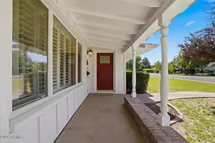 216 E Glenn Dr, Phoenix, AZ 85020 - Photo 47