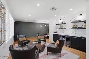 216 E Glenn Dr, Phoenix, AZ 85020 - Photo 11