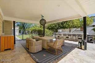 216 E Glenn Dr, Phoenix, AZ 85020 - Photo 37