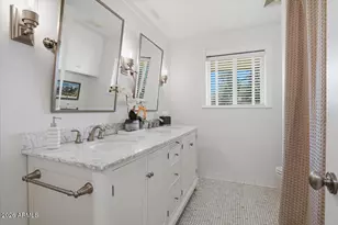 216 E Glenn Dr, Phoenix, AZ 85020 - Photo 35