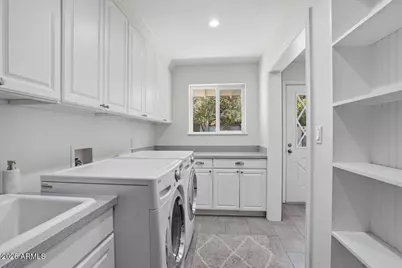 216 E Glenn Drive, Phoenix, AZ 85020 - Photo 25