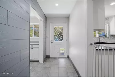 216 E Glenn Drive, Phoenix, AZ 85020 - Photo 23