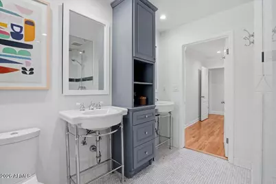 216 E Glenn Drive, Phoenix, AZ 85020 - Photo 29