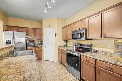 1658 W Dugan Drive, Queen Creek, AZ 85144 - Photo 9