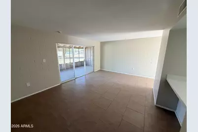 10012 W Lakeview Circle, Sun City, AZ 85351 - Photo 7