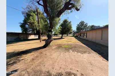10012 W Lakeview Circle, Sun City, AZ 85351 - Photo 21