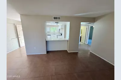 10012 W Lakeview Circle, Sun City, AZ 85351 - Photo 9