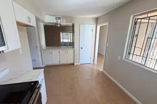 10012 W Lakeview Circle, Sun City, AZ 85351 - Photo 5