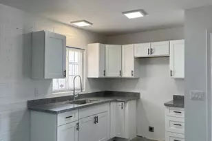 1542 W Carson Rd, Phoenix, AZ 85041 - Photo 7
