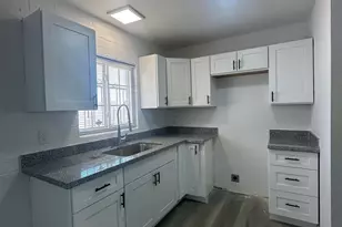 1542 W Carson Rd, Phoenix, AZ 85041 - Photo 9