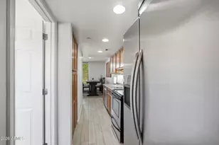 2929 N 39th St, Phoenix, AZ 85018 - Photo 9