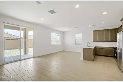 25339 N 175th Avenue, Surprise, AZ 85387 - Photo 5