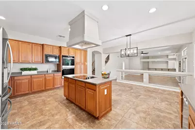 26066 N 71st Drive, Peoria, AZ 85383 - Photo 13