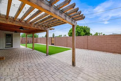 4228 N 44th Place, Phoenix, AZ 85018 - Photo 25