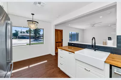 4228 N 44th Place, Phoenix, AZ 85018 - Photo 11