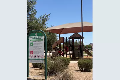 8056 W Louise Drive, Peoria, AZ 85383 - Photo 5