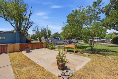 410 W Parkway Boulevard, Tempe, AZ 85281 - Photo 35