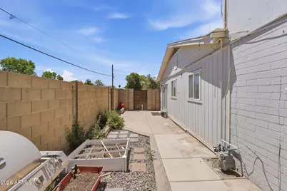 410 W Parkway Boulevard, Tempe, AZ 85281 - Photo 33