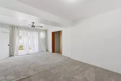 410 W Parkway Boulevard, Tempe, AZ 85281 - Photo 17