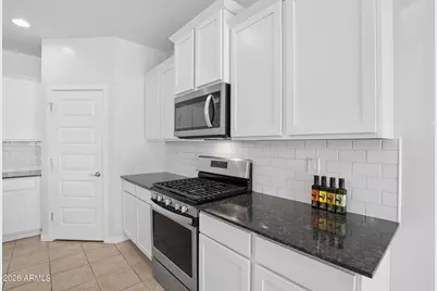 18758 W Shangri La Road, Surprise, AZ 85388 - Photo 5