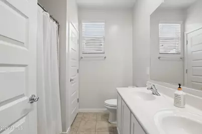 18758 W Shangri La Road, Surprise, AZ 85388 - Photo 33