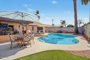4555 W Echo Ln, Glendale, AZ 85302 - Photo 31