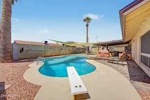 4555 W Echo Ln, Glendale, AZ 85302 - Photo 33