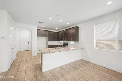 4027 S 96th Drive, Tolleson, AZ 85353 - Photo 7