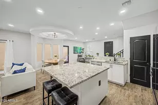 2045 E Heartwood Ln, Phoenix, AZ 85022 - Photo 13