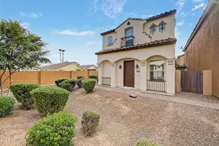 2045 E Heartwood Ln, Phoenix, AZ 85022 - Photo 5