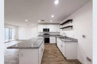 5713 S 13th Avenue, Phoenix, AZ 85041 - Photo 7