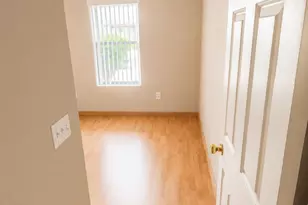8566 E Desert Ln, Mesa, AZ 85209 - Photo 9