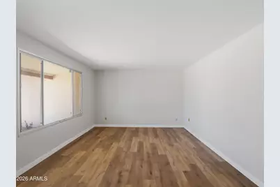 2949 W Cactus Wren Drive, Phoenix, AZ 85051 - Photo 5