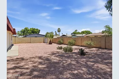 2949 W Cactus Wren Drive, Phoenix, AZ 85051 - Photo 29
