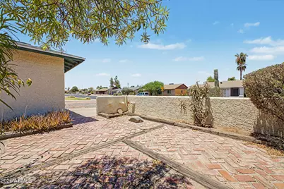 639 W Strahan Drive, Tempe, AZ 85283 - Photo 5